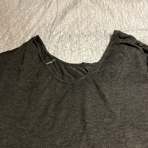 Long sleeve v neck front and back dark grey cinched bottom top with sequins - Picture 3 of 5